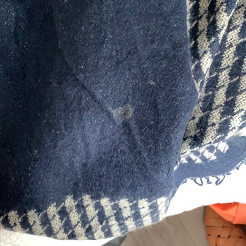 Reversible shall - Picture 2 of 2